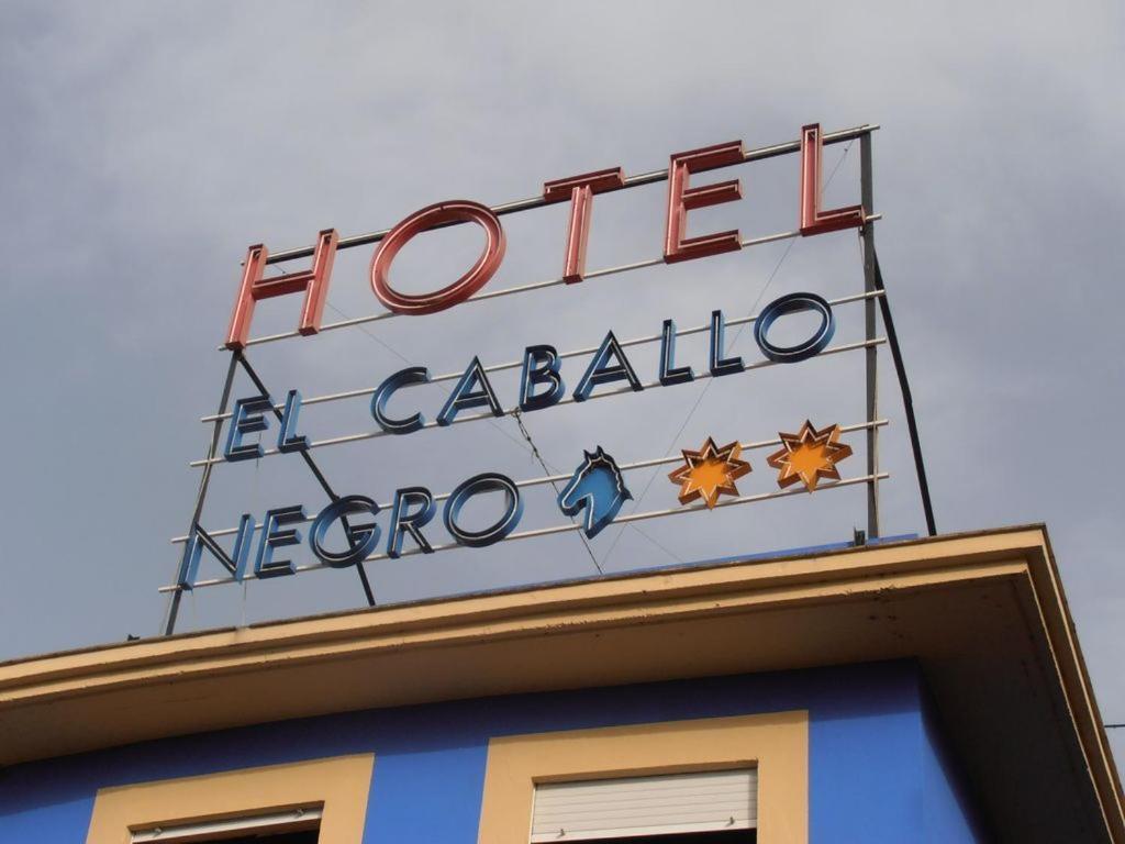 Hotel Caballo Negro Пуерто Реал Екстериор снимка